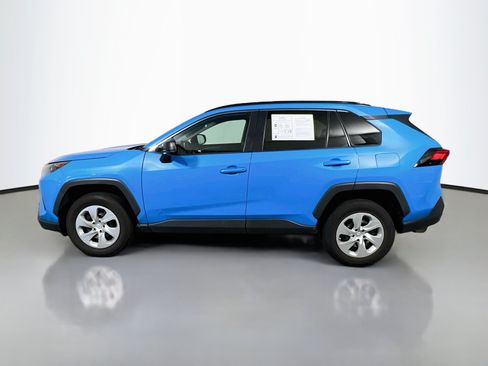 Used 2019 Toyota RAV4 LE FWD image 9