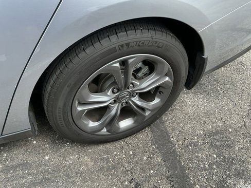 Used 2024 Honda Accord EX image 12