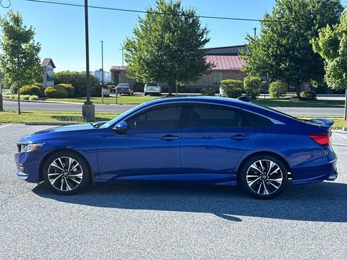 Used 2019 Honda Accord Sport image 4