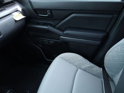 New 2026 Toyota Tacoma SR5 image 10