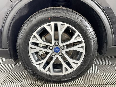 Used 2024 Ford Escape Platinum AWD/4WD image 36