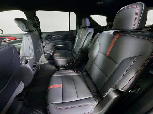 New 2026 Chevrolet Traverse RS w/ LPO, Floor Liner Package AWD/4WD image 18