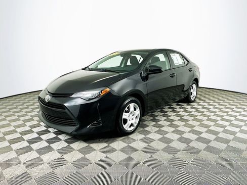 Used 2019 Toyota Corolla LE image 5