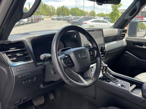Used 2024 Lexus GX 550 AWD/4WD image 29
