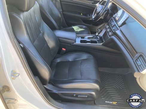 Used 2018 Honda Accord Touring image 36