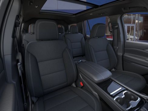 New 2026 Chevrolet Traverse LT w/ Sun and Wheel Package image 16