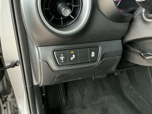 Used 2023 Kia Forte LXS w/ LXS Technology Package image 30