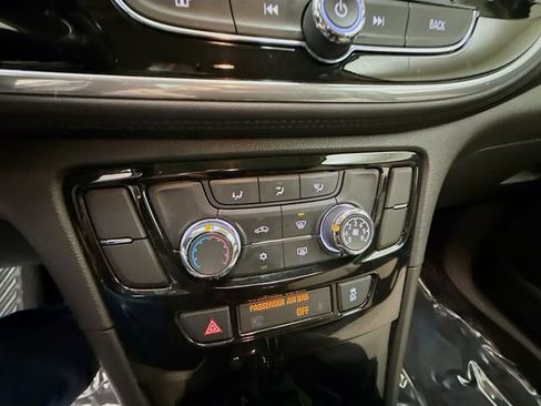 Used 2020 Buick Encore Preferred image 16