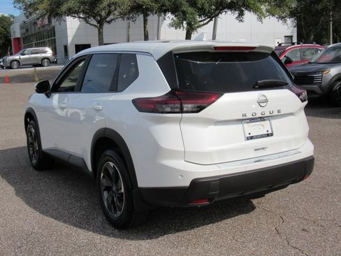 New 2026 Nissan Rogue SV image 5