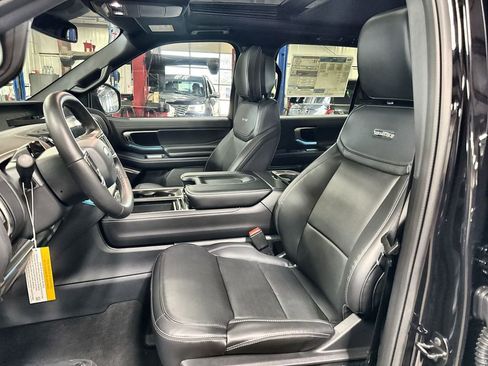 New 2026 Ford Expedition Max Platinum image 12