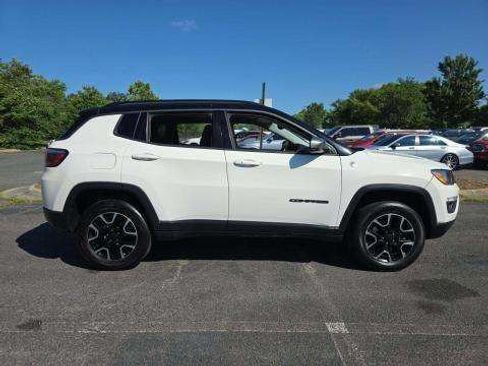Used 2019 Jeep Compass Trailhawk AWD/4WD image 2