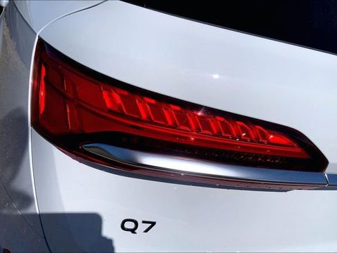 Used 2025 Audi Q7 3.0T Premium Plus image 29