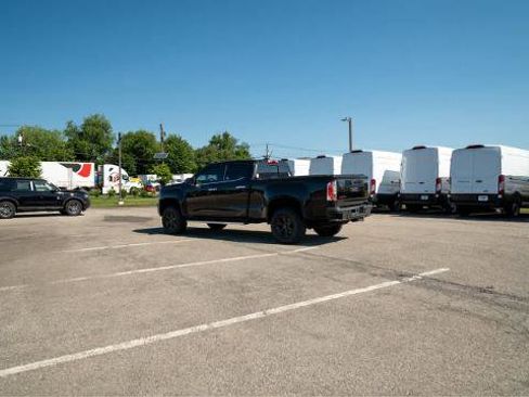 Used 2017 GMC Canyon Denali AWD/4WD image 4