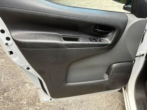 Used 2020 Nissan NV200 S FWD image 19