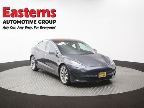 Used 2018 Tesla Model 3 Long Range RWD image 47