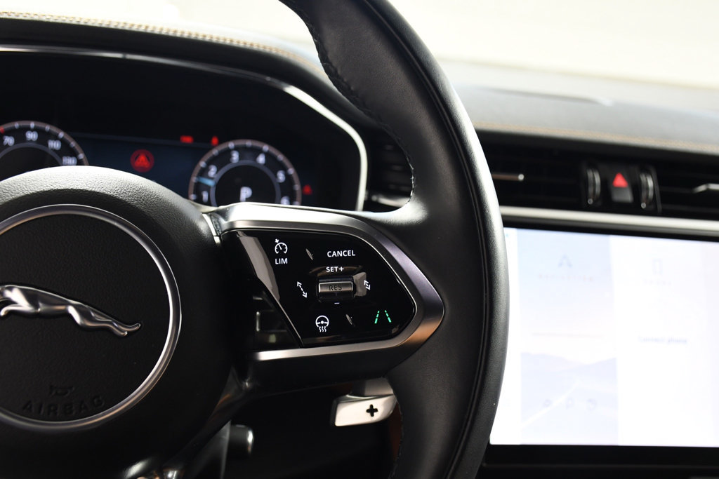 Used 2026 Jaguar F-PACE R-Dynamic S AWD/4WD image 30