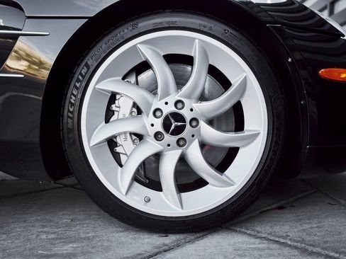 Used 2006 Mercedes-Benz SLR image 30