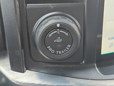 Certified 2021 Ford F150 Lariat w/ Equipment Group 502A High image 29