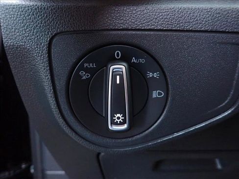 Used 2021 Volkswagen Atlas SE AWD/4WD image 16