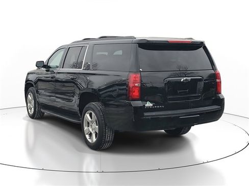 Certified 2019 Chevrolet Suburban LT image 3