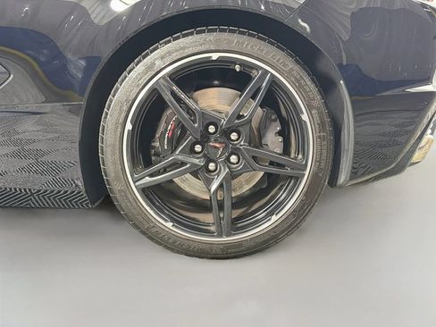 Used 2023 Chevrolet Corvette Stingray Convertible w/ Z51 Performance Package RWD image 27