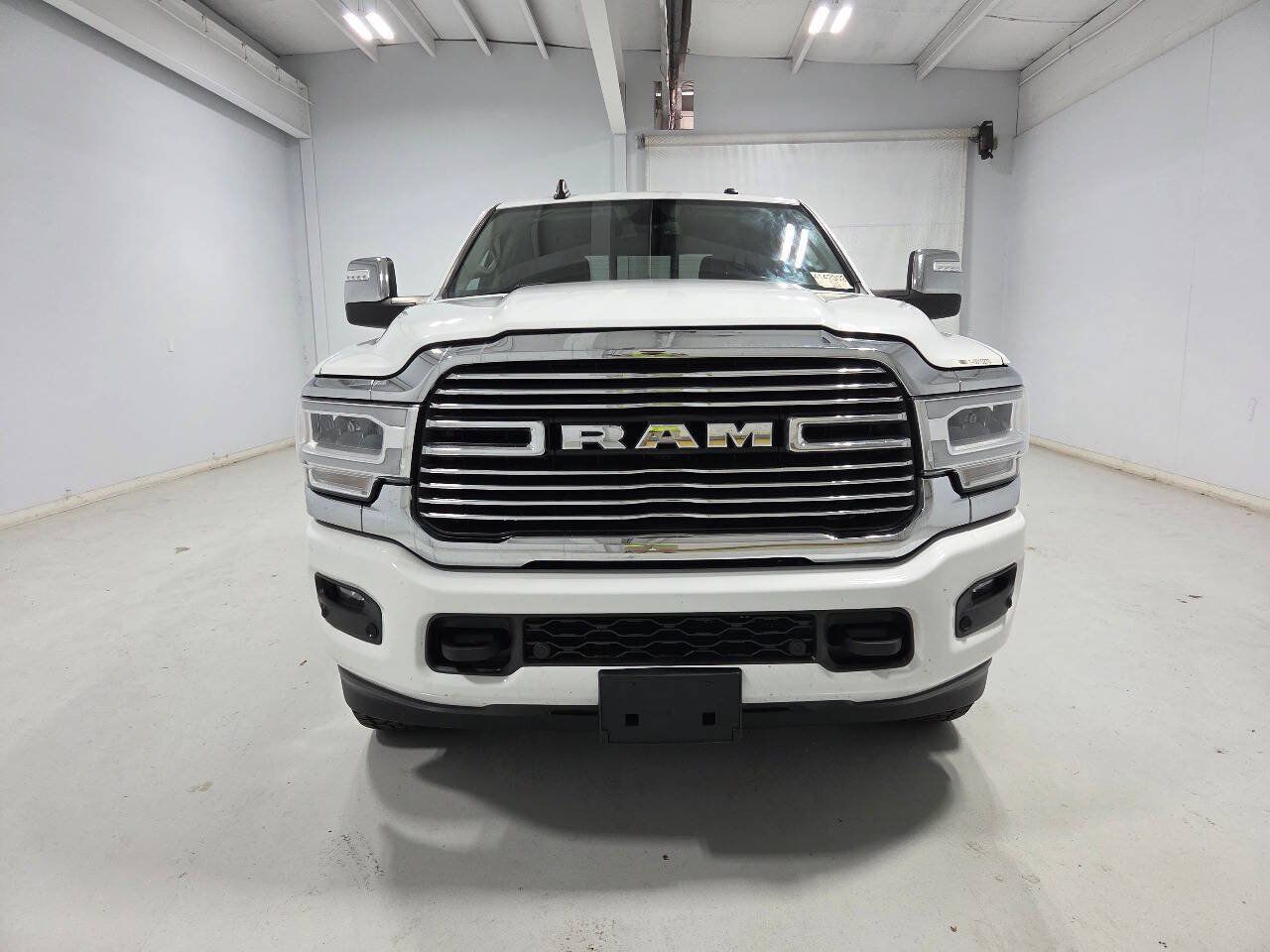 Used 2023 RAM 2500 Laramie AWD/4WD image 4