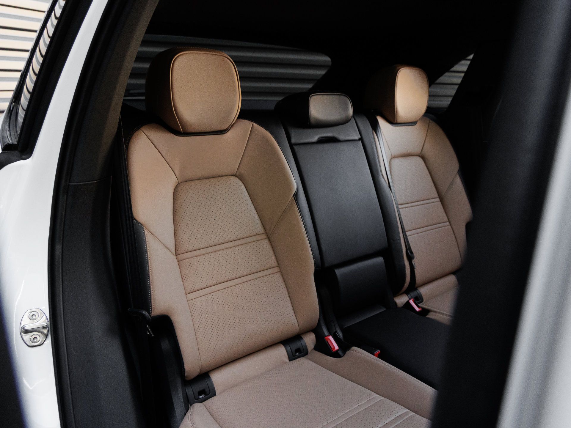 Used 2026 Porsche Cayenne S AWD/4WD image 33