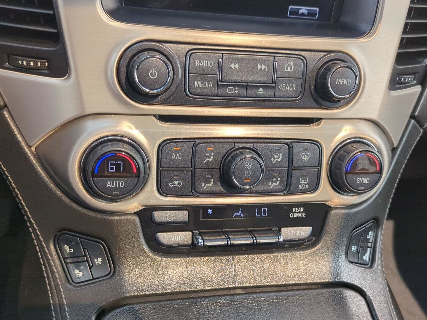Used 2019 GMC Yukon Denali w/ Denali Ultimate Package AWD/4WD image 25