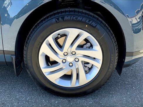 New 2026 Land Rover Range Rover Evoque S image 13