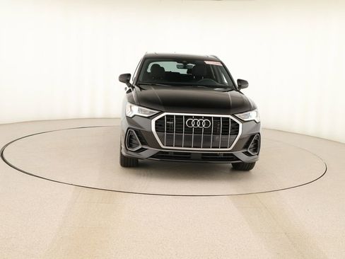 Certified 2024 Audi Q3 2.0T Premium w/ Convenience Package image 11