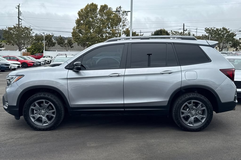 Used 2025 Honda Passport TrailSport image 7