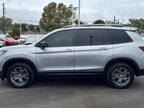 Used 2025 Honda Passport TrailSport image 7