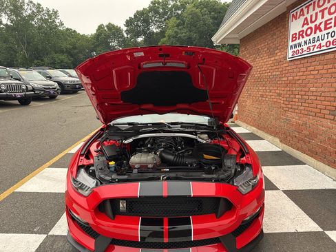 Used 2017 Ford Mustang Shelby GT350 RWD image 31