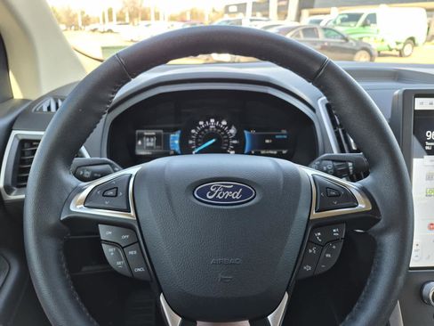 Used 2024 Ford Edge SEL w/ Convenience Package image 20