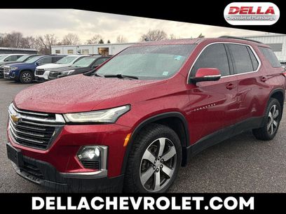 Used 2022 Chevrolet Traverse LT w/ LT Premium Package
