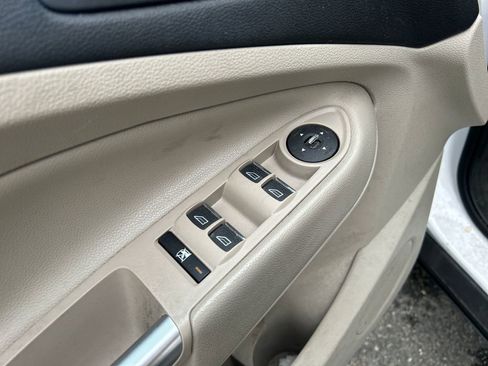 Used 2014 Ford Escape Titanium AWD/4WD image 18