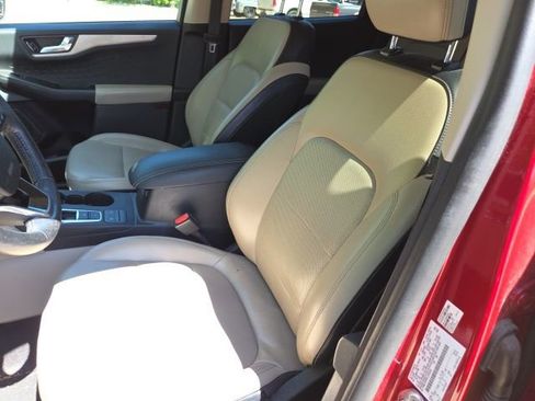 Used 2020 Ford Escape SEL image 13