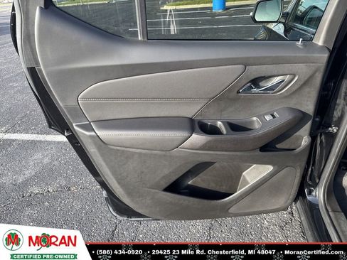 Used 2022 Chevrolet Traverse LT image 26
