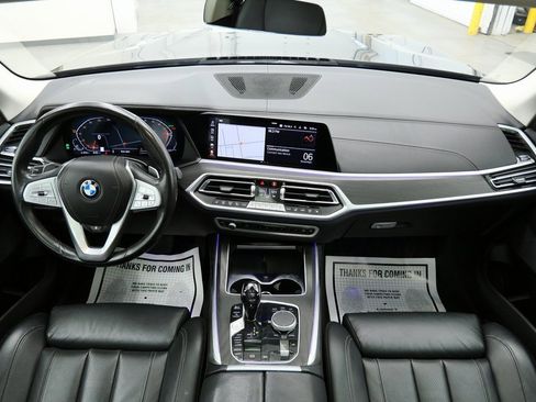 Used 2022 BMW X7 xDrive40i w/ Cold Weather Package image 24
