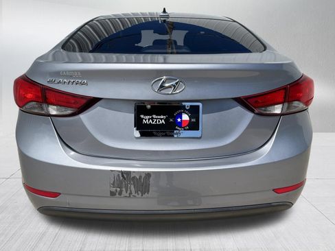 Used 2016 Hyundai Elantra SE FWD image 7