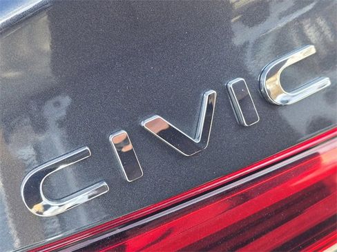 Used 2024 Honda Civic Sport image 8