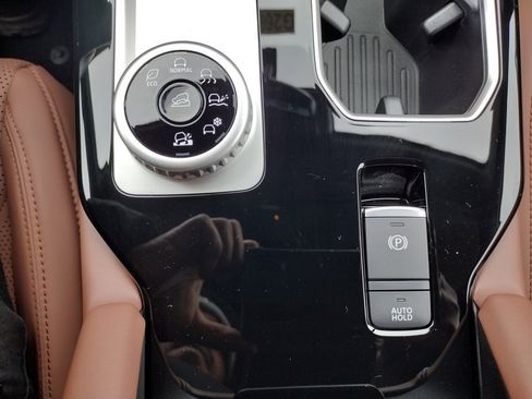 New 2026 Mitsubishi Outlander SEL image 28