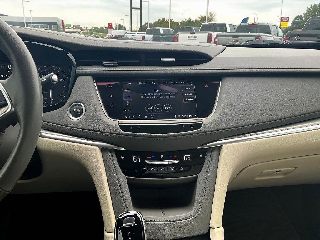 Used 2023 Cadillac XT5 Premium Luxury w/ Technology Package FWD image 17