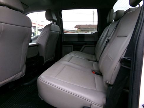 Used 2020 Ford F250 XL w/ Power Equipment Group image 12