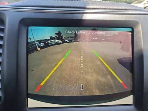 Used 2023 Jeep Cherokee Altitude Lux w/ Lux Elite Package AWD/4WD image 32