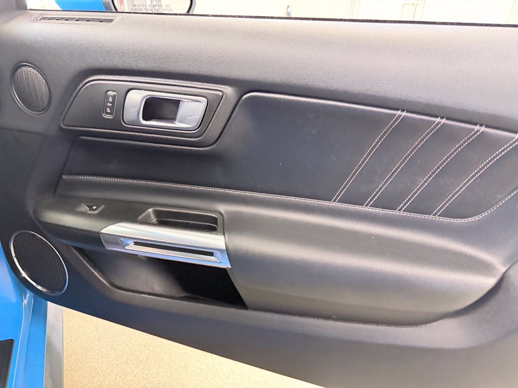 Used 2022 Ford Mustang Premium RWD image 29