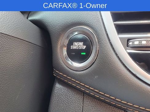 Certified 2022 Chevrolet Trax LT w/ LT Convenience Package AWD/4WD image 16