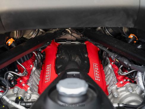 Used 2025 Ferrari SF90 Spider image 27