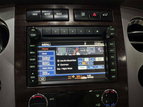 Used 2012 Ford Expedition XLT RWD image 26