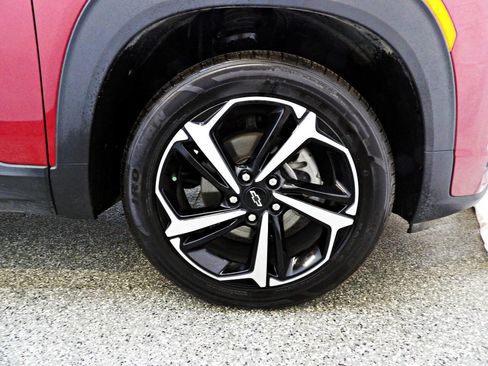 Used 2021 Chevrolet TrailBlazer RS w/ Sun and Liftgate Package image 31